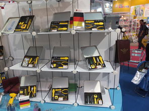 時(shí)尚五金制品深圳禮品展上綻光芒，燈具銷售引領(lǐng)潮流新風(fēng)向